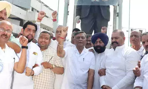 मनोरंजन कालिया आए Pratap Bajwa के समर्थन में मनोरंजन कालिया आए Pratap Bajwa के समर्थन में
