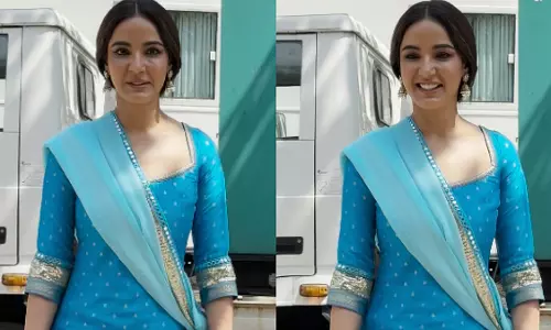 जैस्मीन भसीन ने लाफ्टर शेफ्स 2 में शामिल हुईं, काजोल का आइकॉनिक K3G लुक दिखाया जैस्मीन भसीन ने लाफ्टर शेफ्स 2 में शामिल हुईं, काजोल का आइकॉनिक K3G लुक दिखाया