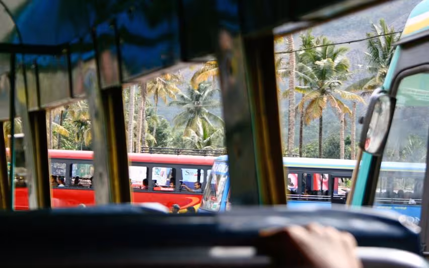 Kerala : बहादुर महिला ने कासरगोड में दुकानदार को आग लगाने वाले हमलावर का पीछा किया Kerala : बहादुर महिला ने कासरगोड में दुकानदार को आग लगाने वाले हमलावर का पीछा किया