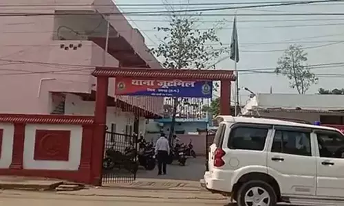 पिता गिरफ्तार और बेटा फरार, बेरोजगारों से कर रहे थे ठगी