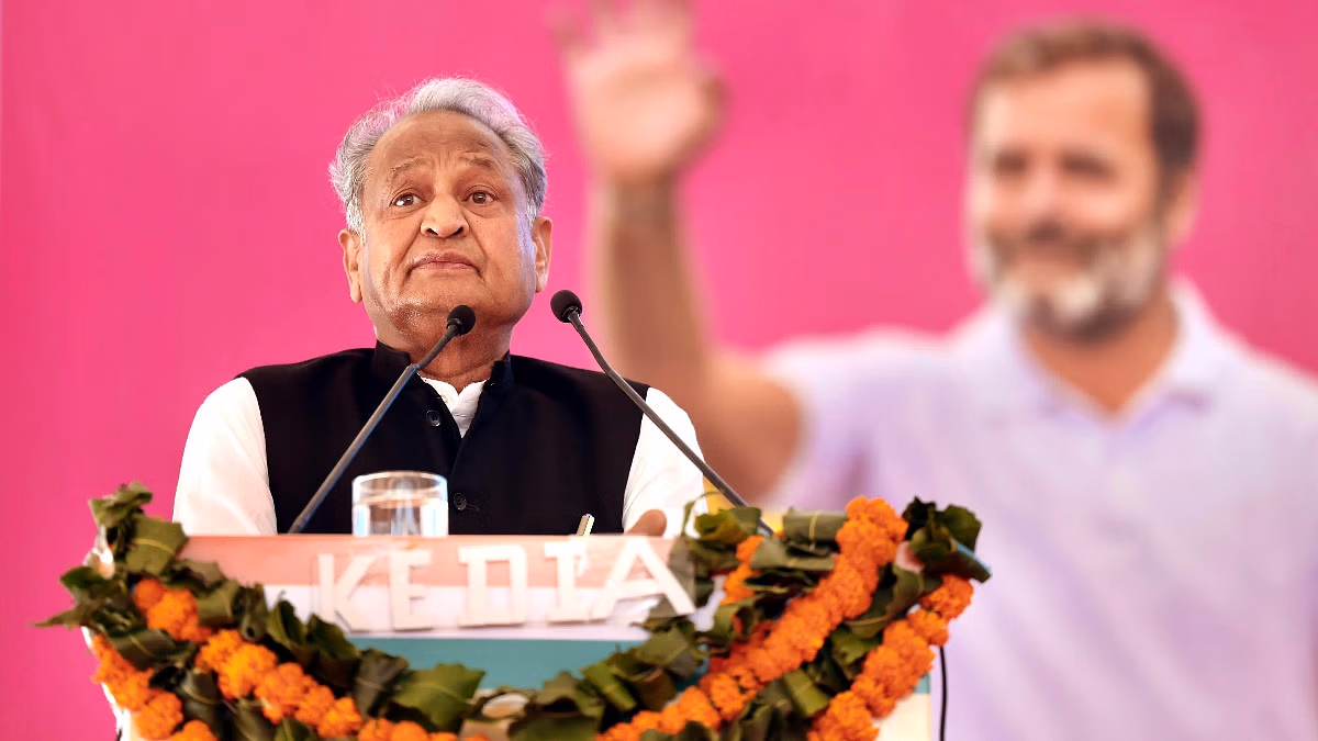 New Delhi: विपक्षी दलों पर कार्रवाई अब रूटीन बन चुकी है: अशोक गहलोत New Delhi: विपक्षी दलों पर कार्रवाई अब रूटीन बन चुकी है: अशोक गहलोत