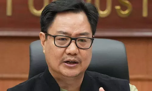 किरेन रिजिजू ने CM ममता बनर्जी पर वक्फ एक्ट को लेकर हिंसा भड़काने का आरोप लगाया किरेन रिजिजू ने CM ममता बनर्जी पर वक्फ एक्ट को लेकर हिंसा भड़काने का आरोप लगाया