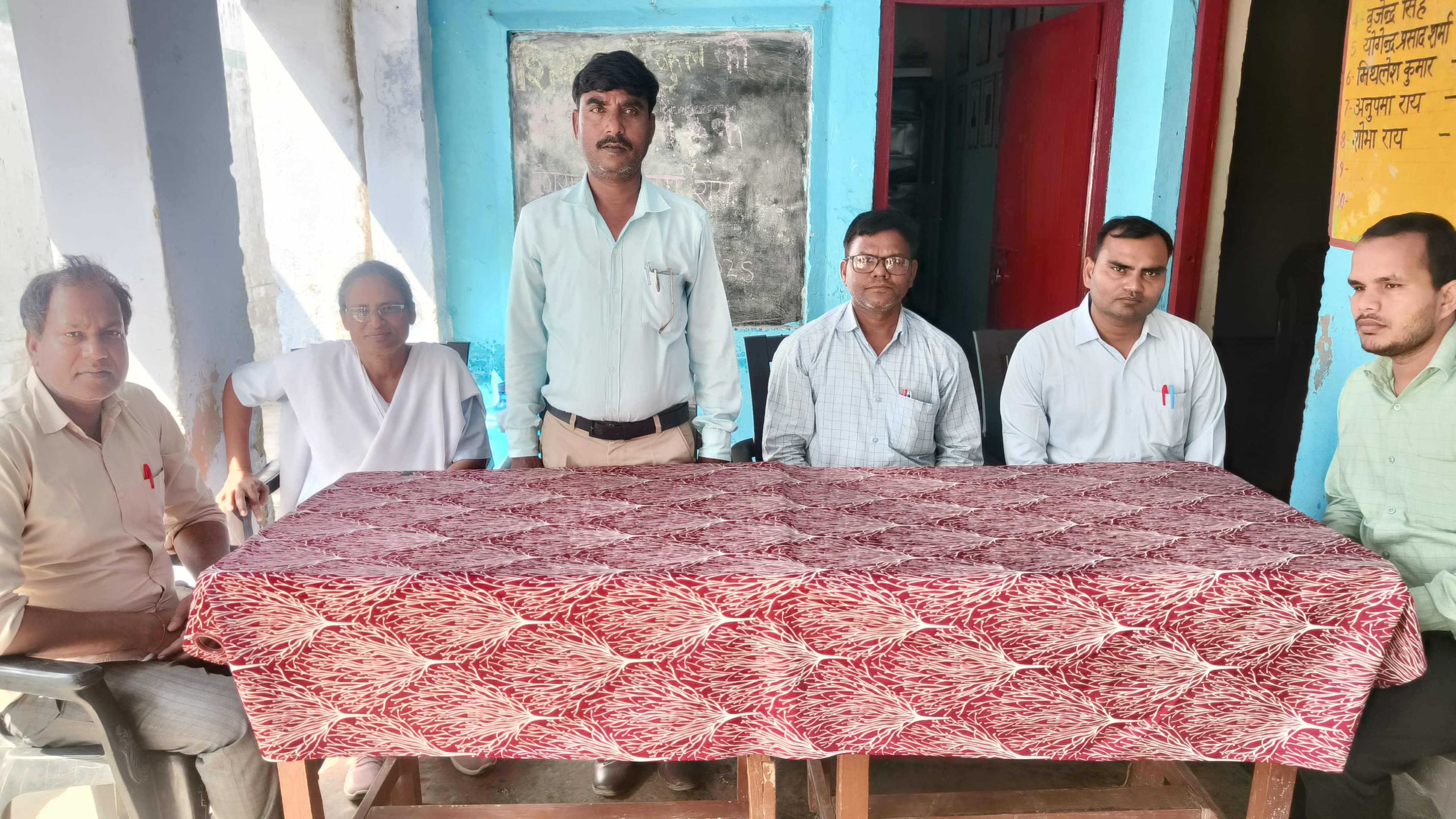 शिक्षकों के नवाचार और सहयोग पर केंद्रित रही संकुल बैठक