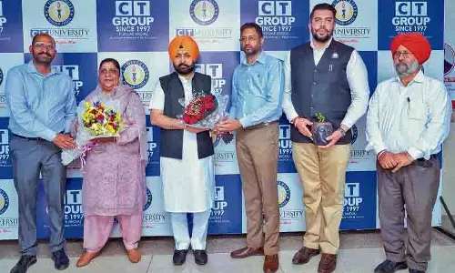 Ludhiana: बी.आर. अंबेडकर को श्रद्धांजलि दी गई Ludhiana: बी.आर. अंबेडकर को श्रद्धांजलि दी गई