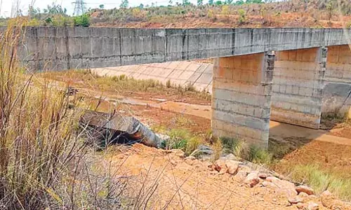Telangana : ढह गया ‘सीताराम’ नहर जलसेतु स्तंभ