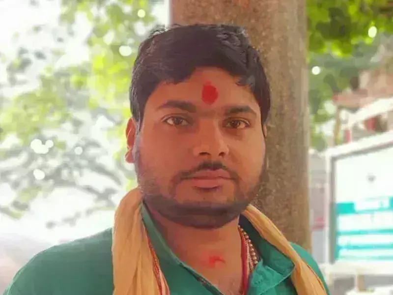 Assam : कामाख्या पांडा पवित्र तालाब में मृत पाया गया Assam : कामाख्या पांडा पवित्र तालाब में मृत पाया गया