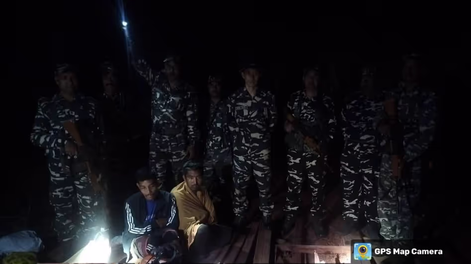 Assam : एसएसबी ने भारत-भूटान सीमा पर लकड़ी तस्करी की कोशिश नाकाम की Assam : एसएसबी ने भारत-भूटान सीमा पर लकड़ी तस्करी की कोशिश नाकाम की