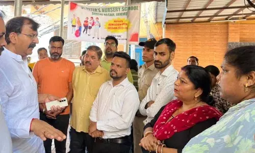 Jammu विधायक ने मजदूर बस्ती में जल संकट का संज्ञान लिया Jammu विधायक ने मजदूर बस्ती में जल संकट का संज्ञान लिया