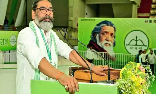 हेमंत सोरेन ने संभाली JMM की कमान, 13वें अधिवेशन में चुने गए पार्टी प्रमुख हेमंत सोरेन ने संभाली JMM की कमान, 13वें अधिवेशन में चुने गए पार्टी प्रमुख