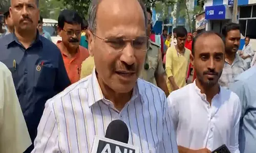 Murshidabad हिंसा को लेकर अधीर रंजन ने ममता सरकार पर साधा निशाना Murshidabad हिंसा को लेकर अधीर रंजन ने ममता सरकार पर साधा निशाना