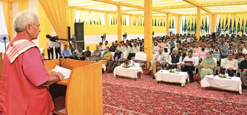सांस्कृतिक आदान-प्रदान बढ़ाना जरूरी: LG Sinha सांस्कृतिक आदान-प्रदान बढ़ाना जरूरी: LG Sinha