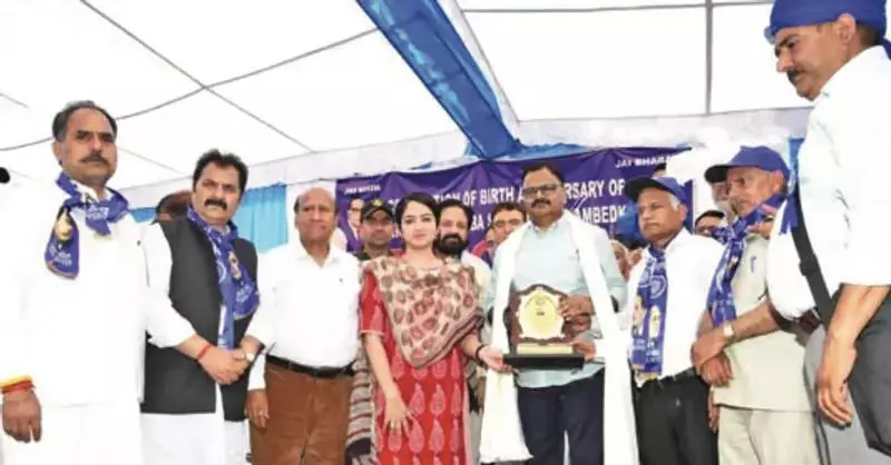 मंत्री जावेद राणा ने अंबेडकर को श्रद्धांजलि अर्पित की मंत्री जावेद राणा ने अंबेडकर को श्रद्धांजलि अर्पित की