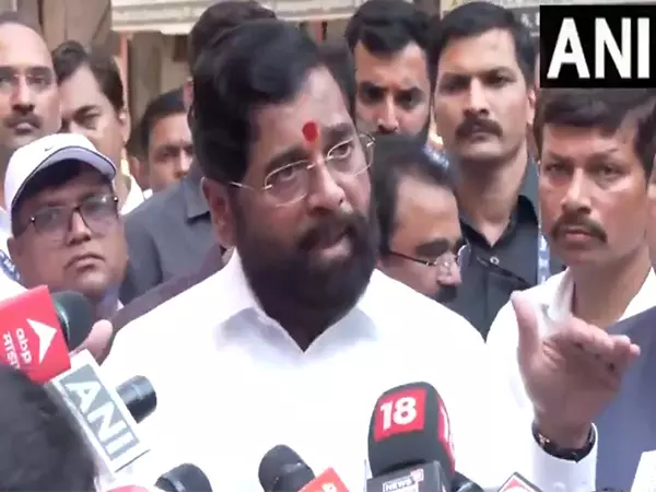 महाराष्ट्र उपमुख्यमंत्री ने आगामी मानसून सीजन से पहले Mumbai को गड्ढा मुक्त बनाने का संकल्प लिया महाराष्ट्र उपमुख्यमंत्री ने आगामी मानसून सीजन से पहले Mumbai को गड्ढा मुक्त बनाने का संकल्प लिया