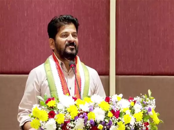 CM Reddy ने विधायकों को सरकार के अहम फैसलों के बारे में गांवों का दौरा करने का निर्देश दिया CM Reddy ने विधायकों को सरकार के अहम फैसलों के बारे में गांवों का दौरा करने का निर्देश दिया