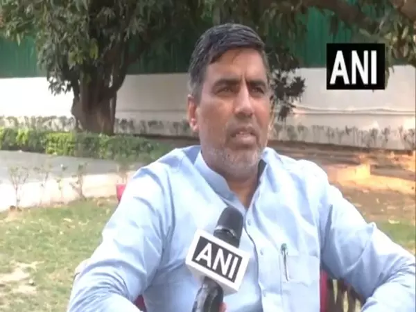 हरियाणा मंत्री महिपाल ढांडा ने रॉबर्ट वाड्रा को ED के समन पर कहा हरियाणा मंत्री महिपाल ढांडा ने रॉबर्ट वाड्रा को ED के समन पर कहा