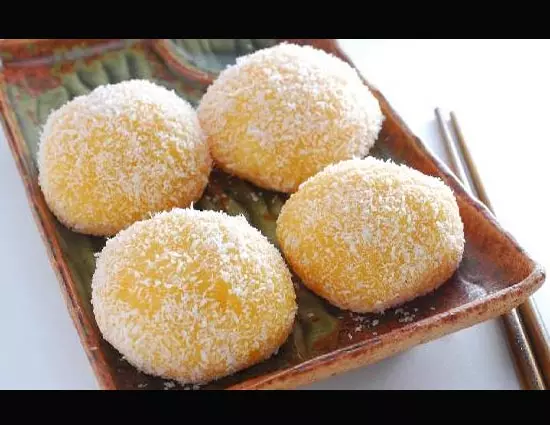Recipe:आम और नारियल की बर्फी Recipe:आम और नारियल की बर्फी