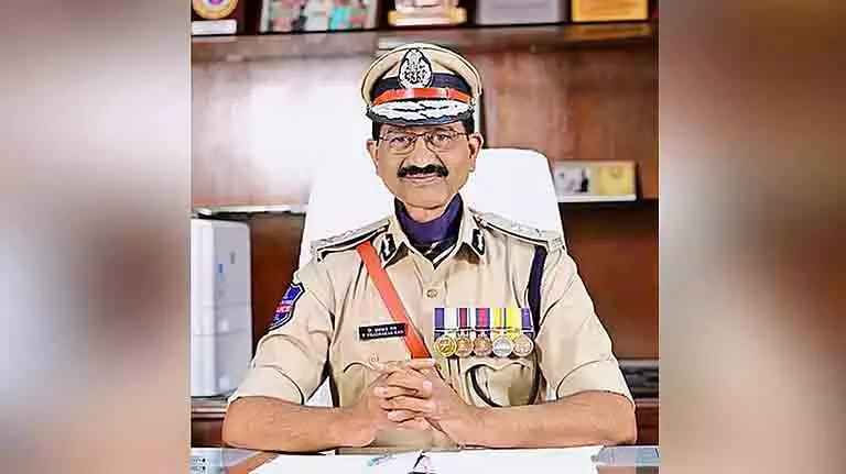 पूर्व SIB प्रमुख टी प्रभाकर राव ने गिरफ्तारी से सुरक्षा मांगी पूर्व SIB प्रमुख टी प्रभाकर राव ने गिरफ्तारी से सुरक्षा मांगी