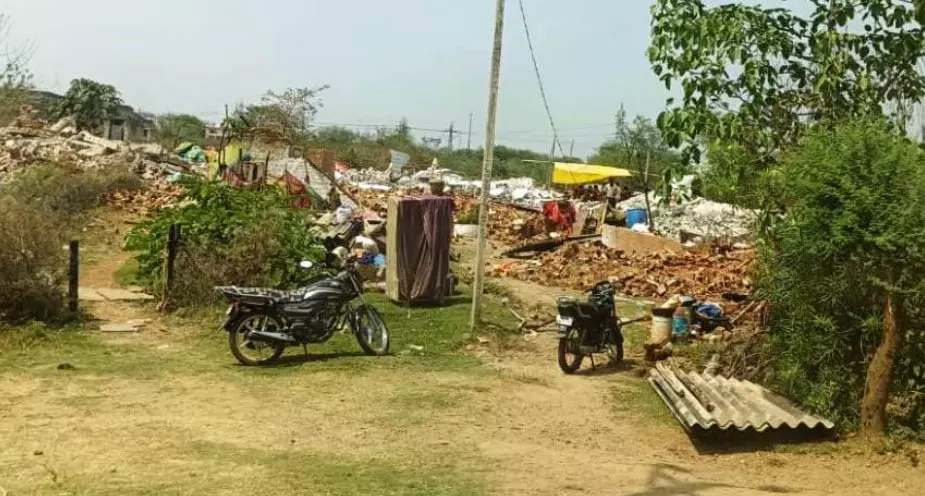 23 मकानों में चला बुलडोजर, 10 एकड़ सरकारी जमीन अतिक्रमण मुक्त 23 मकानों में चला बुलडोजर, 10 एकड़ सरकारी जमीन अतिक्रमण मुक्त