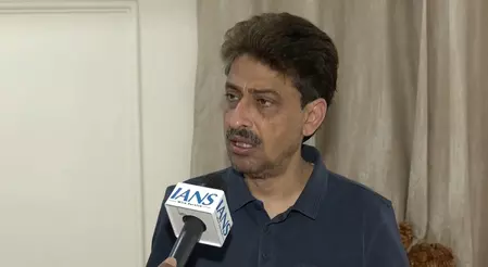 वक्फ, ईडी कार्रवाई और सामाजिक सौहार्द पर इमरान मसूद बोले– “देश कानून से चलेगा” वक्फ, ईडी कार्रवाई और सामाजिक सौहार्द पर इमरान मसूद बोले– “देश कानून से चलेगा”