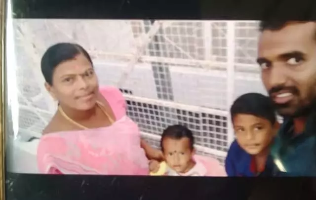 मेट्टूर में पहली पत्नी की बेरहमी से हत्या: पुलिस ने पति को गिरफ्तार किया मेट्टूर में पहली पत्नी की बेरहमी से हत्या: पुलिस ने पति को गिरफ्तार किया