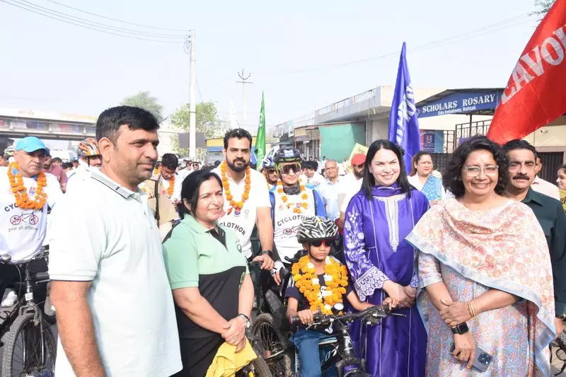 Haryana : युवाओं से सांसद ने कहा, नशे की नहीं, ईश्वर की लत लगाओ Haryana : युवाओं से सांसद ने कहा, नशे की नहीं, ईश्वर की लत लगाओ