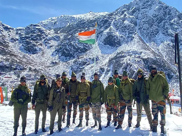 भारतीय सेना ने ARMEX-24 का सफलतापूर्वक समापन किया: एक उच्च ऊंचाई वाला साहसिक अभियान भारतीय सेना ने ARMEX-24 का सफलतापूर्वक समापन किया: एक उच्च ऊंचाई वाला साहसिक अभियान
