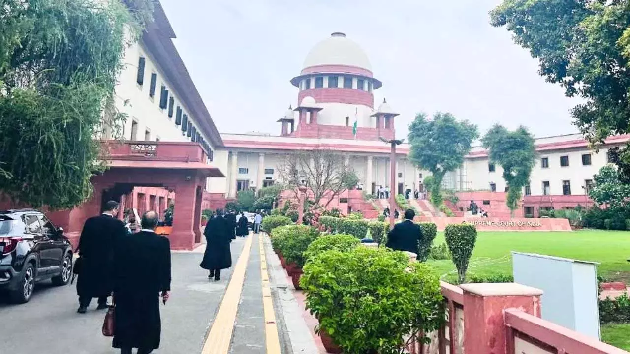 वक्फ कानून पर सुप्रीम कोर्ट में सुनवाई, आ गई बड़ी खबर वक्फ कानून पर सुप्रीम कोर्ट में सुनवाई, आ गई बड़ी खबर