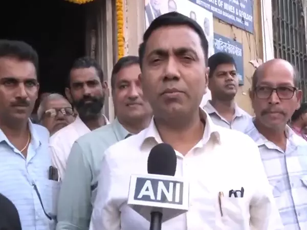 गोवा के CM प्रमोद सावंत ने पुलिस प्रशासन के प्रयासों की सराहना की गोवा के CM प्रमोद सावंत ने पुलिस प्रशासन के प्रयासों की सराहना की