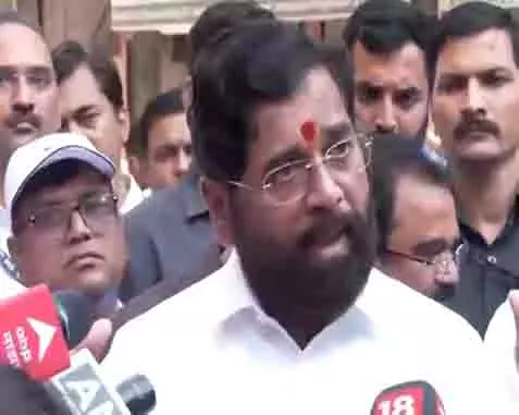 Maharashtra के उपमुख्यमंत्री ने आगामी मानसून सीजन से पहले मुंबई को गड्ढा मुक्त बनाने का लिया संकल्प Maharashtra के उपमुख्यमंत्री ने आगामी मानसून सीजन से पहले मुंबई को गड्ढा मुक्त बनाने का लिया संकल्प