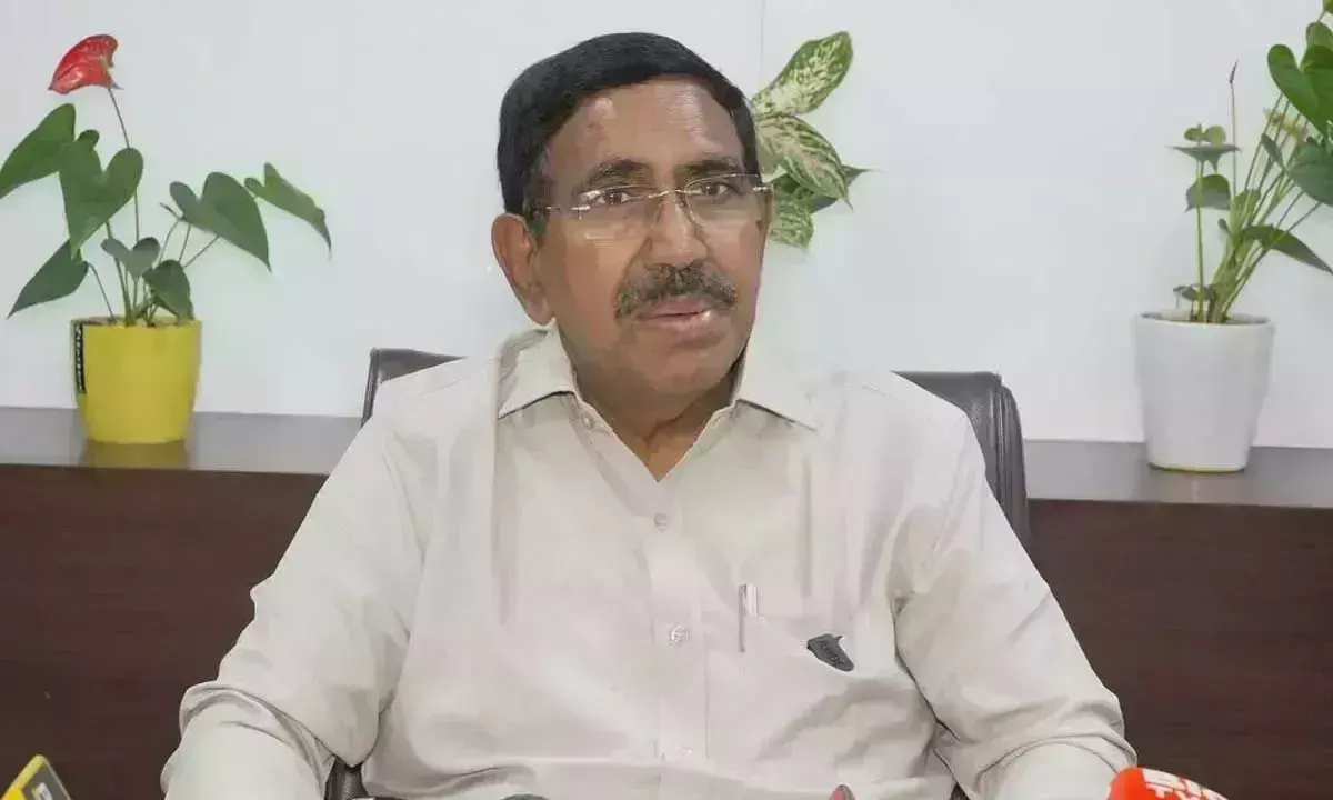 5,000 एकड़ में बनेगा अंतरराष्ट्रीय हवाई अड्डा: मंत्री 5,000 एकड़ में बनेगा अंतरराष्ट्रीय हवाई अड्डा: मंत्री