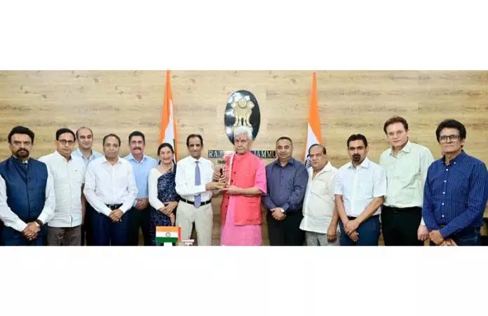 LG ने डॉ. सूरज गुप्ते का बाल चिकित्सा शिक्षा नेटवर्क पोर्टल लॉन्च किया LG ने डॉ. सूरज गुप्ते का बाल चिकित्सा शिक्षा नेटवर्क पोर्टल लॉन्च किया