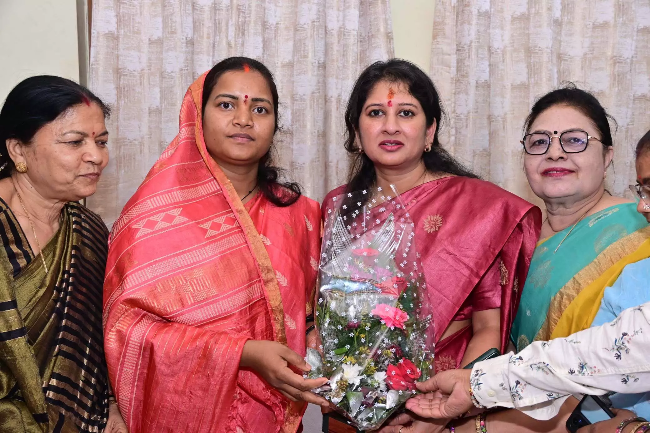 डॉ. वर्णिका शर्मा ने संभाला छत्तीसगढ़ राज्य बाल संरक्षण आयोग अध्यक्ष का पदभार, मंत्री लक्ष्मी रजवाड़े ने दी शुभकामनाएं डॉ. वर्णिका शर्मा ने संभाला छत्तीसगढ़ राज्य बाल संरक्षण आयोग अध्यक्ष का पदभार, मंत्री लक्ष्मी रजवाड़े ने दी शुभकामनाएं