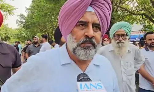 केजरीवाल और भगवंत मान के खिलाफ भी दर्ज होनी चाहिए एफआईआर : परगट सिंह