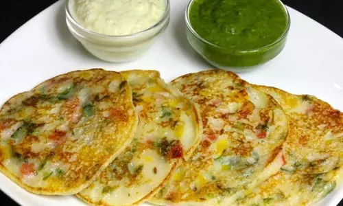 Recipe- झटपट तैयार करें ब्रेड उत्तपम Recipe- झटपट तैयार करें ब्रेड उत्तपम