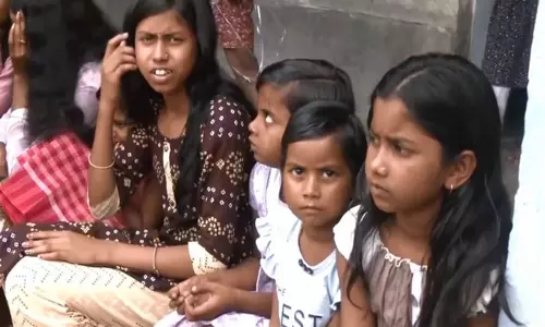 मुर्शिदाबाद हिंसा: परिवार झारखंड की ओर पलायन कर रहे हैं, Malda में राहत शिविर स्थापित किए गए मुर्शिदाबाद हिंसा: परिवार झारखंड की ओर पलायन कर रहे हैं, Malda में राहत शिविर स्थापित किए गए
