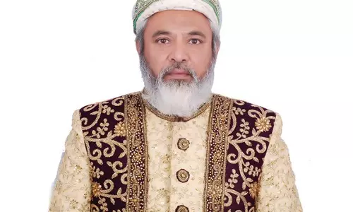मुगल वंशज होने का दावा करते हुए Yakub Tusi ने औरंगजेब के मकबरे की सुरक्षा के लिए संयुक्त राष्ट्र को पत्र लिखा