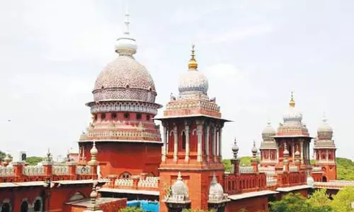 चेन्नई मेट्रो रेल परियोजना कार्य: एकल न्यायाधीश के आदेश पर अंतरिम रोक चेन्नई मेट्रो रेल परियोजना कार्य: एकल न्यायाधीश के आदेश पर अंतरिम रोक