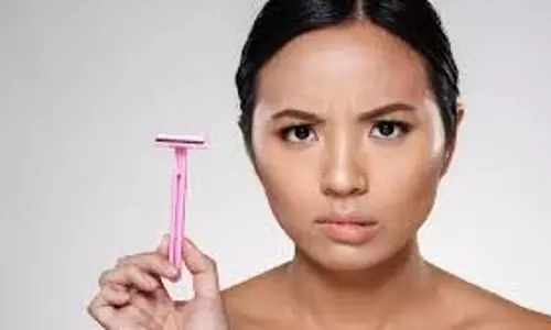 Beauty Tips : अपने चेहरे पर रेजर का इस्तेमाल  करते वक्क रखें इन बातों का ध्यान