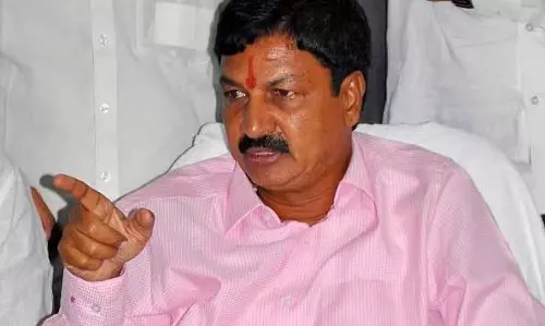 CID को भाजपा MLA रमेश जारकीहोली के खिलाफ आरोपपत्र दाखिल करने की अनुमति मिली CID को भाजपा MLA रमेश जारकीहोली के खिलाफ आरोपपत्र दाखिल करने की अनुमति मिली