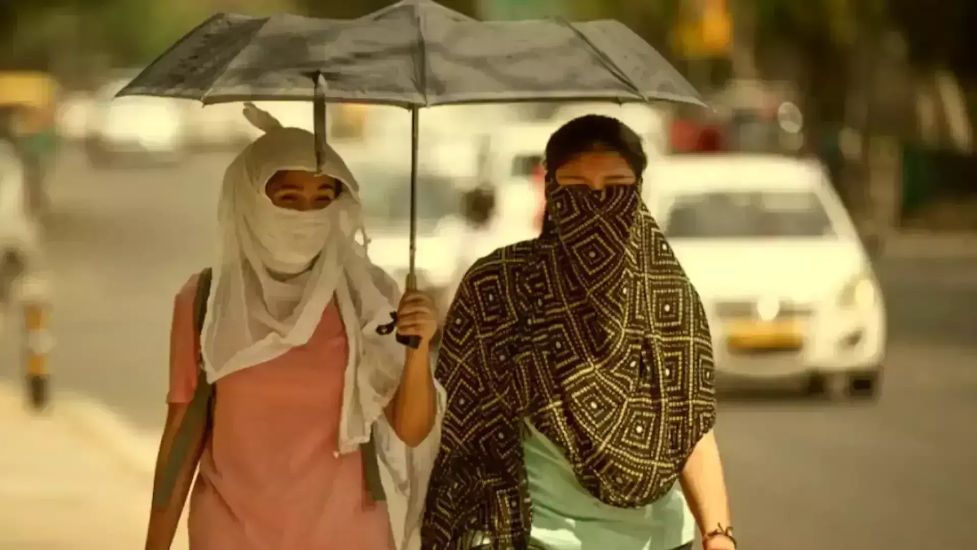 kerala : गर्मी का प्रकोप बढ़ा: दिन में यूवी किरणें बन गईं खतरनाक kerala : गर्मी का प्रकोप बढ़ा: दिन में यूवी किरणें बन गईं खतरनाक