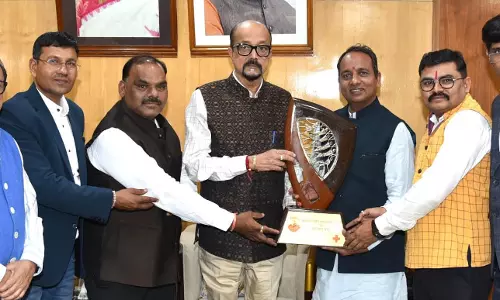 रेडक्रॉस की भूमिका अधिक सशक्त और प्रभावी बनाने के लिए कार्य करें : डेका रेडक्रॉस की भूमिका अधिक सशक्त और प्रभावी बनाने के लिए कार्य करें : डेका