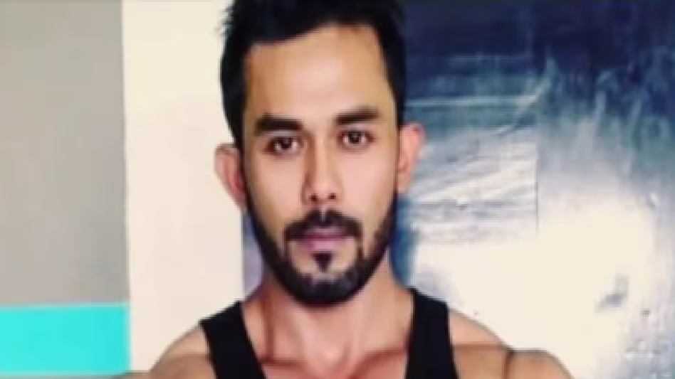Assam : महिला को धमकाने के आरोप में अभिनेता और फिटनेस ट्रेनर भास्कर तामुली गिरफ्तार Assam : महिला को धमकाने के आरोप में अभिनेता और फिटनेस ट्रेनर भास्कर तामुली गिरफ्तार