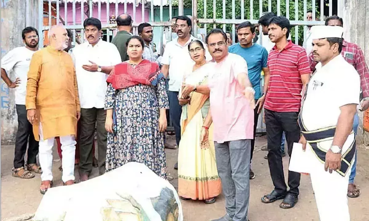 Andhra: सिविक प्रमुख ने गंगम्मा जथारा की व्यवस्थाओं की समीक्षा की