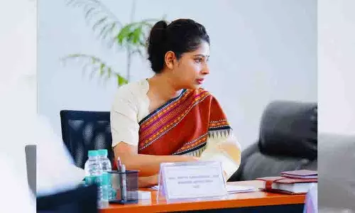 कांचा गाचीबोवली भूमि विवाद जांच में IAS अधिकारी स्मिता सभरवाल को नोटिस जारी किया कांचा गाचीबोवली भूमि विवाद जांच में IAS अधिकारी स्मिता सभरवाल को नोटिस जारी किया