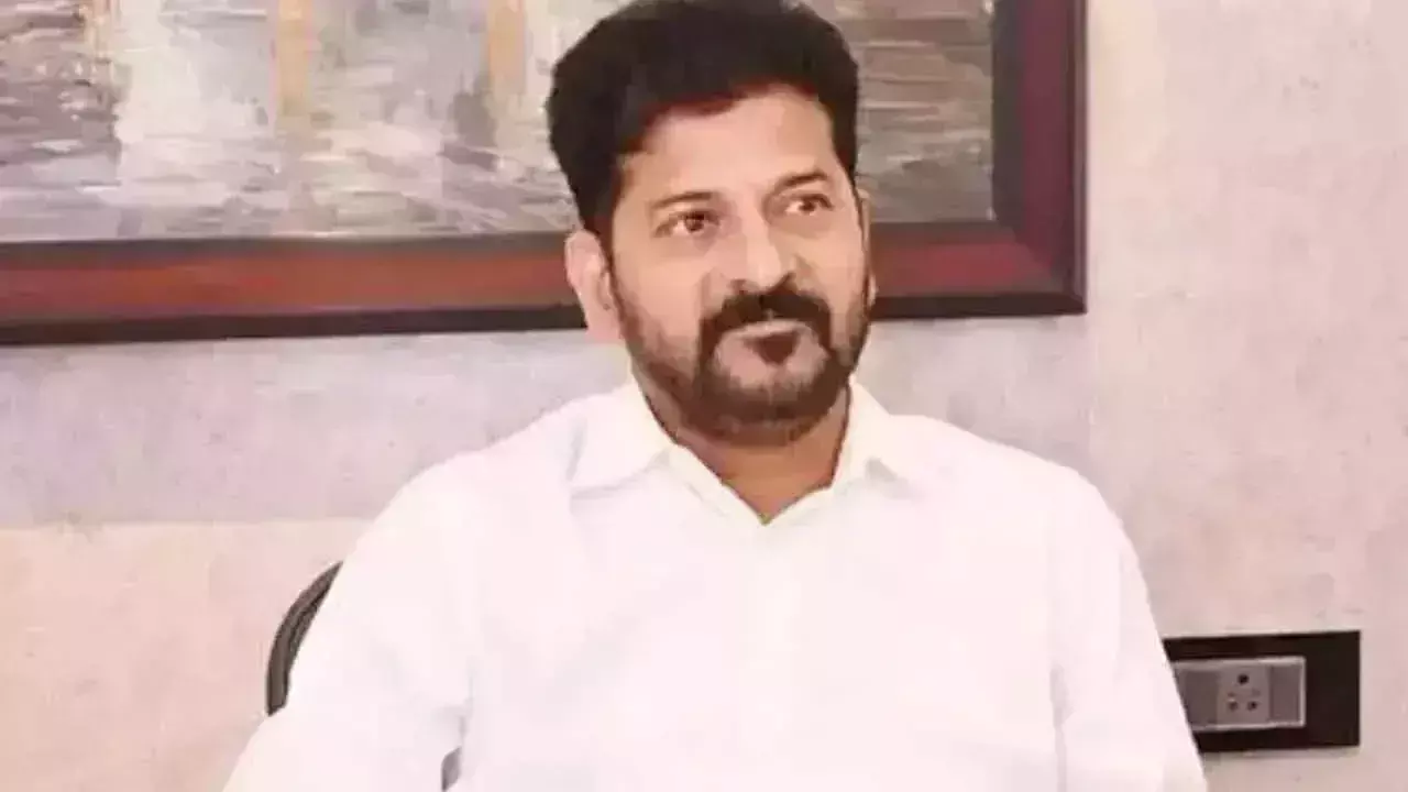 Telangana: लिफ्ट की खराबी से सीएम रेवंत को मिली राहत