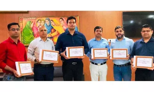 DC कठुआ ने ‘विकास के दृश्यात्मक मुख्य अंश’ पुस्तिका का विमोचन किया DC कठुआ ने ‘विकास के दृश्यात्मक मुख्य अंश’ पुस्तिका का विमोचन किया