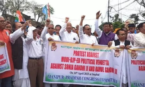 Manipur में केएनए नेता हमले से बाल-बाल बचे, हमलावरों को आत्मसमर्पण की चेतावनी दी Manipur में केएनए नेता हमले से बाल-बाल बचे, हमलावरों को आत्मसमर्पण की चेतावनी दी