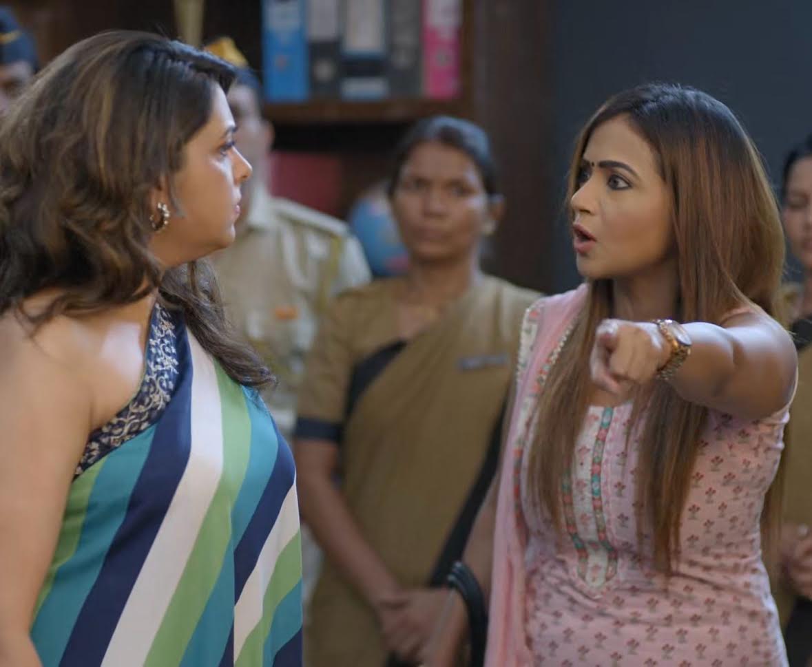 वागले की दुनिया में Suman बनीं सुगंधा मिश्रा की एंट्री ने मचाया बवाल, बनी मुसीबत की जड़
