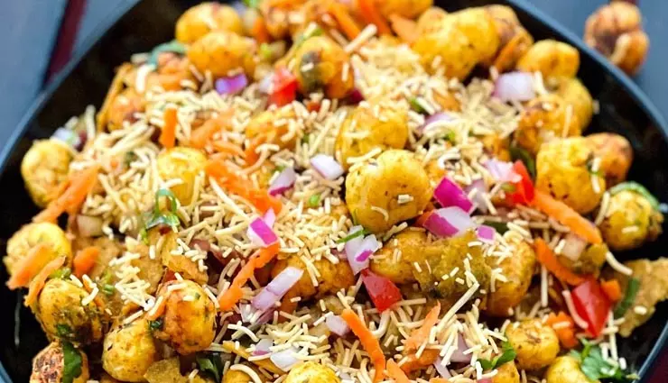 Makhana Bhel: इस स्वादिष्ट और हेल्दी डिश से करें अपने दिन की शुरुआत Makhana Bhel: इस स्वादिष्ट और हेल्दी डिश से करें अपने दिन की शुरुआत