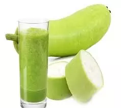 gourd juice: खाली पेट लौंकी का जूस पीने से मिलते हैं ये जादुई फायदे gourd juice: खाली पेट लौंकी का जूस पीने से मिलते हैं ये जादुई फायदे